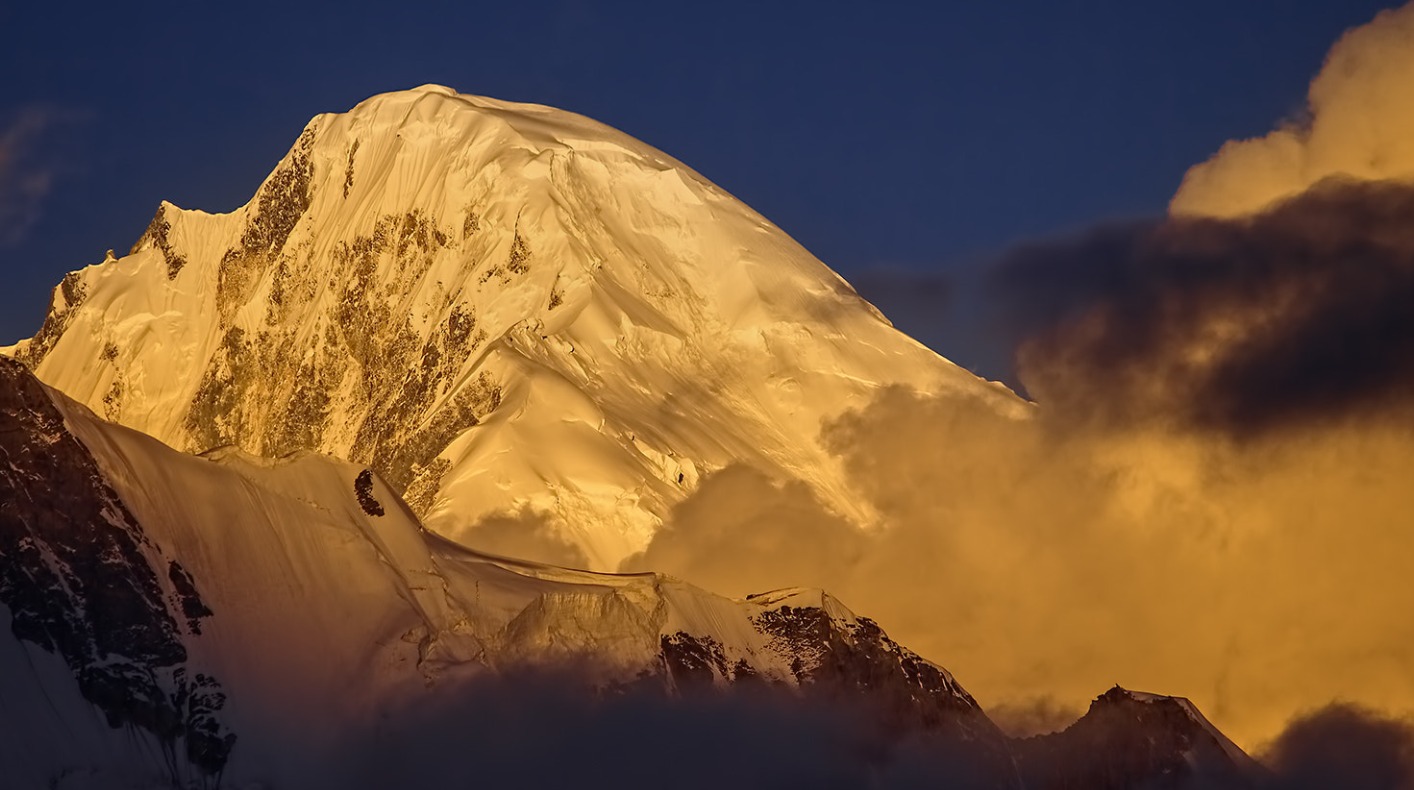 Sky Adventures Hunza Trip